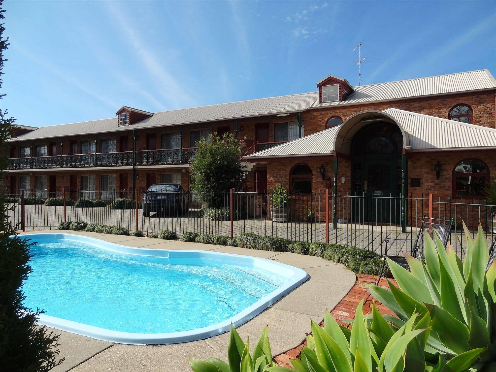 Hermitage Motor Inn Wangaratta Exterior photo